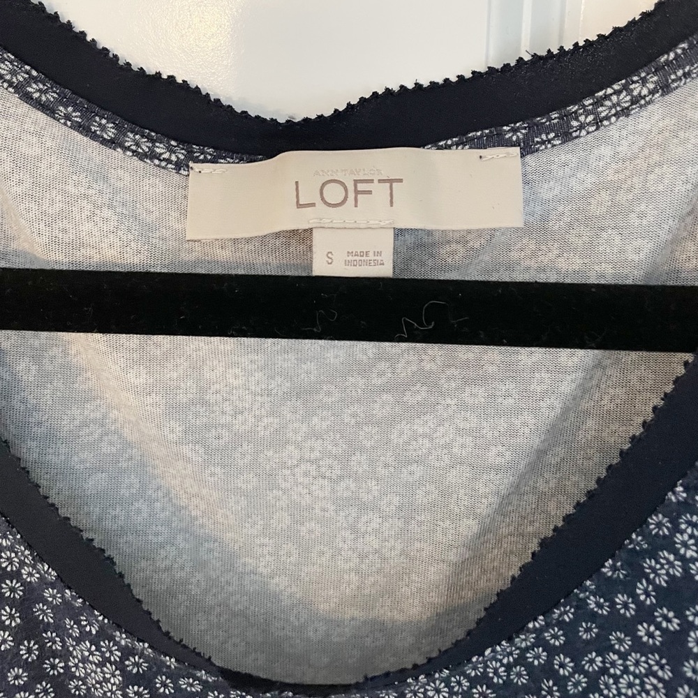 Loft tank top - Picture 2 of 3